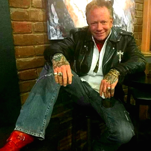 Meet your Posher, Michael - Picture 1 of 2